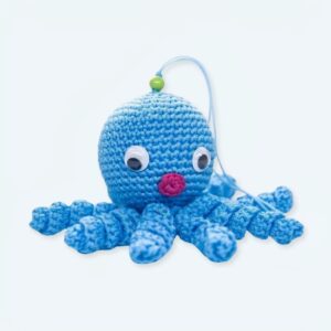 Peluche_poulpe_bleue_douce_tressee